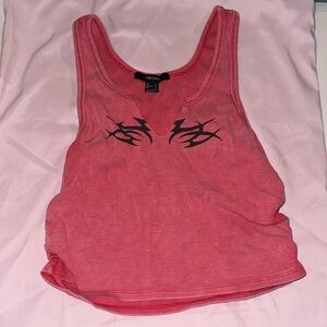 Red/pink wore twice, sides cinch